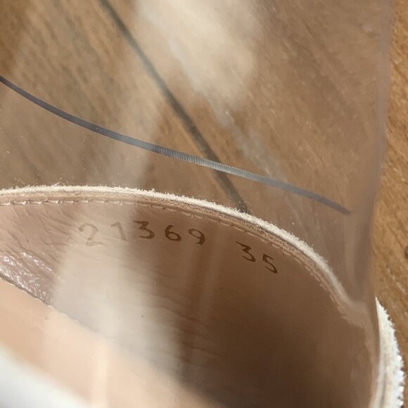 Gianvito Rossi 105 Plexi & Embellished Suede Pumps - Picture 6 of 11